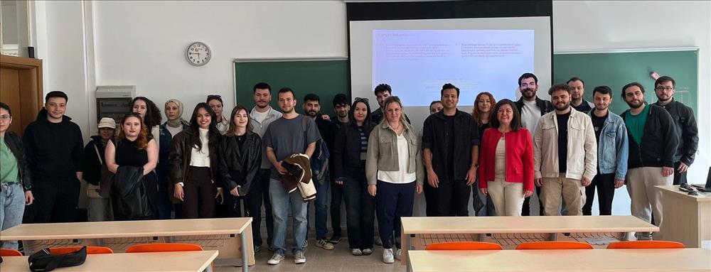  ESTÜ 401 "Profesyonel Hayata Geçiş" dersinde konuğumuz TAV Technologies Ar-GE Proje Yöneticisi Sayın Dr. Seçil Heper'di
