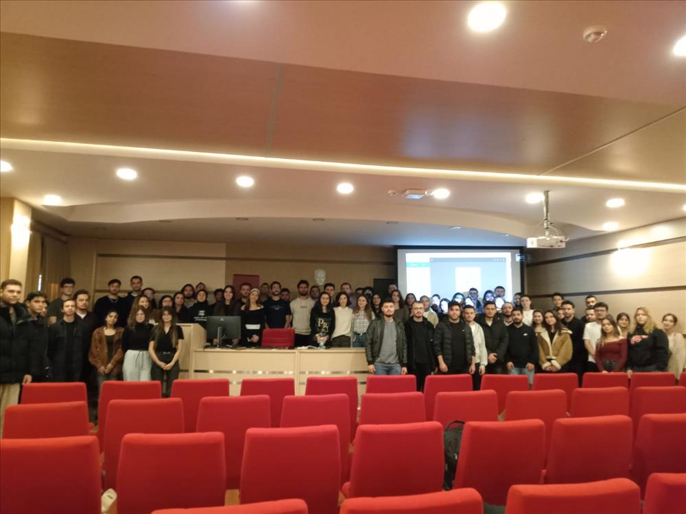 Eczacıbaşı TechYouth Akademi Programında Proje Yönetimi ve Bulut Bilişim Eğitimleri Gerçekleştirildi