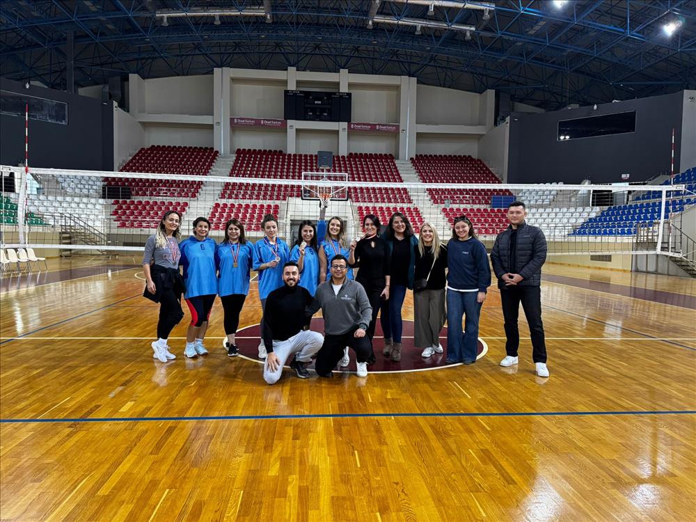 Kariyer Gelişimi ve Öğrenci Destek Birimi Kadın Voleybol Final Maçı