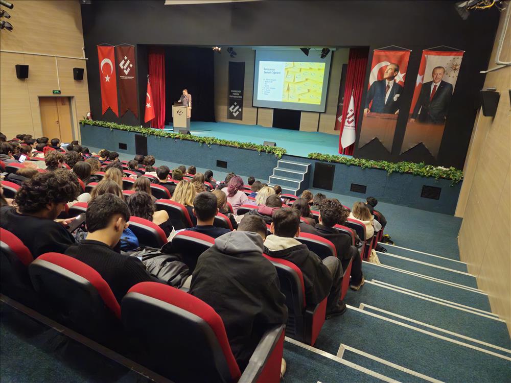 ESTÜ 101 Dersinde “Yazılı ve Sözlü İletişim” Eğitimi Gerçekleştirildi