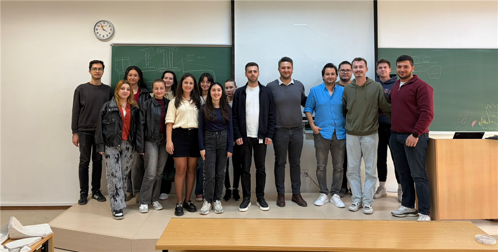 ESTÜ – VitrA Akademi’de İnovasyon ve Kullanıcı Deneyimi Mercek Altına Alındı