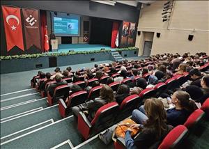 ESTÜ101 Dersinde “Sıfır Atık ve Sürdürülebilirlik” Eğitimi Gerçekleştirildi